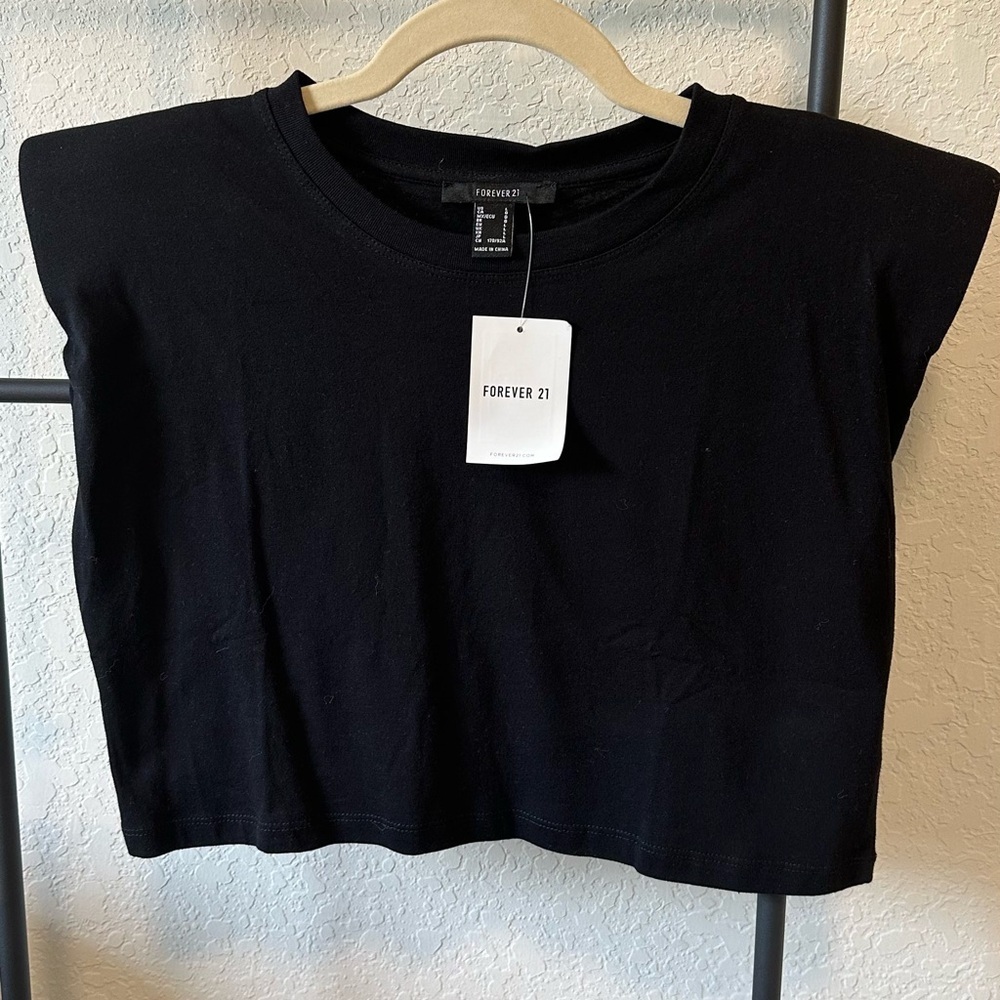 Boxy crop tshirt